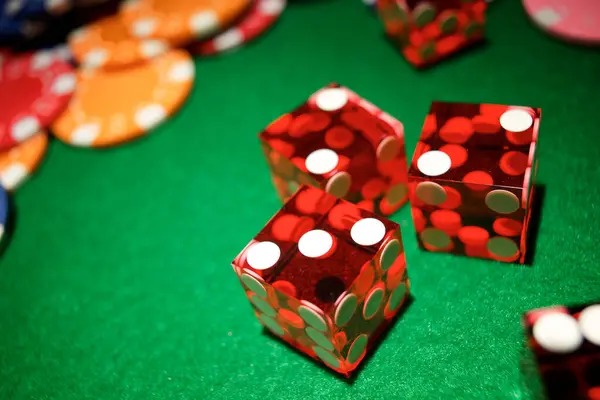 slotgacor77 live-dealer table broadcast with professional croupier
